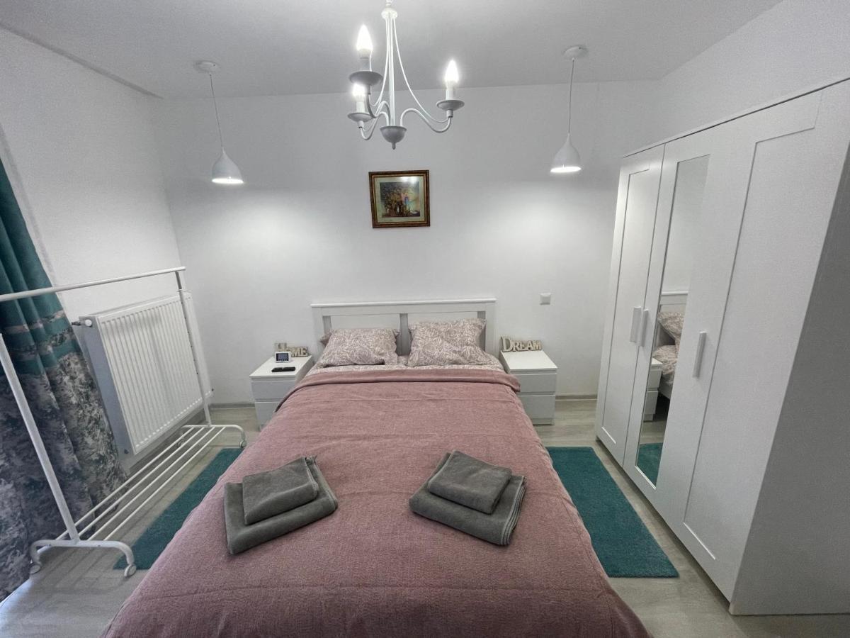 Castle Residence Apt. Eminescu Буштені Екстер'єр фото